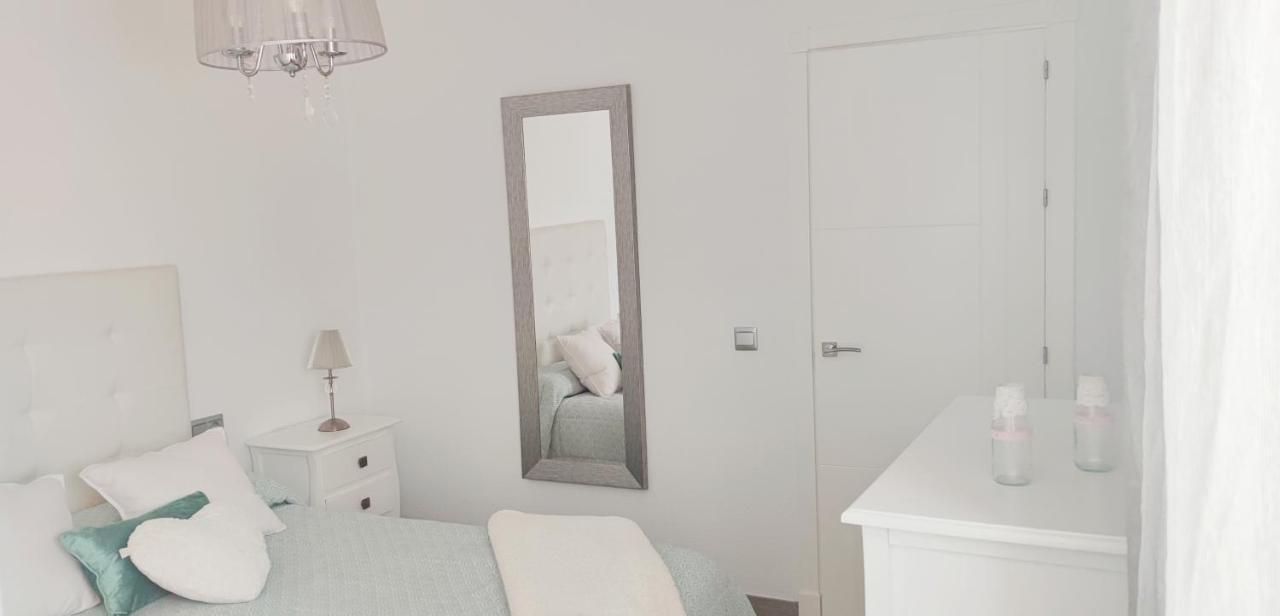 Piso 100 Metros Del Centro Del Pueblo 6 Kilometros De La Playa La Barrosa Appartement Chiclana de la Frontera Buitenkant foto